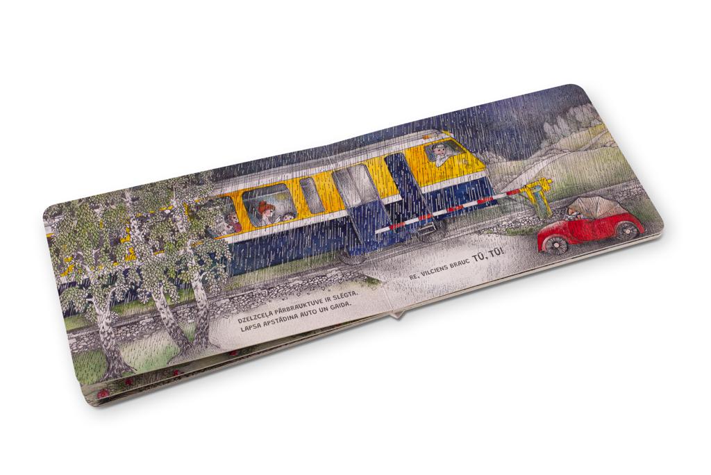 Kartona bilžu grāmata "Lapsa brauc ar auto"