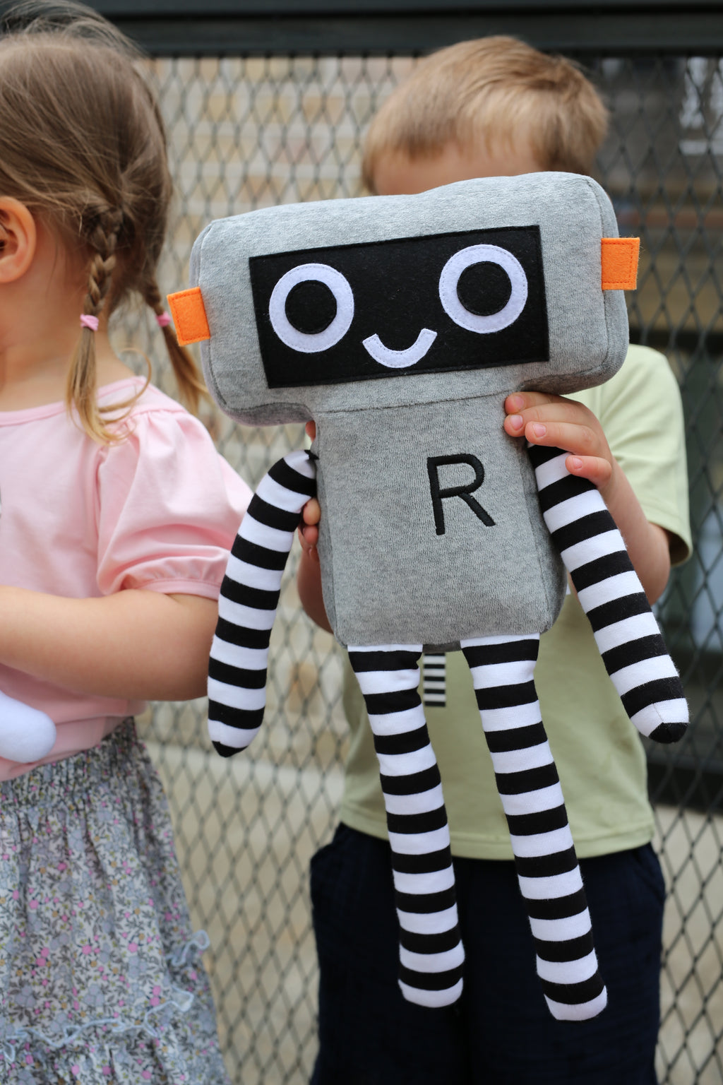 Robotiņš